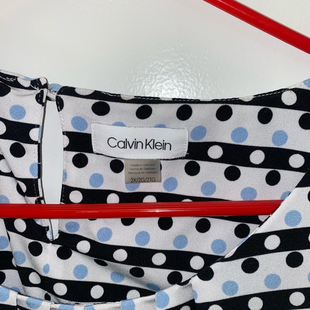 Calvin Klein shell too - Picture 2 of 3